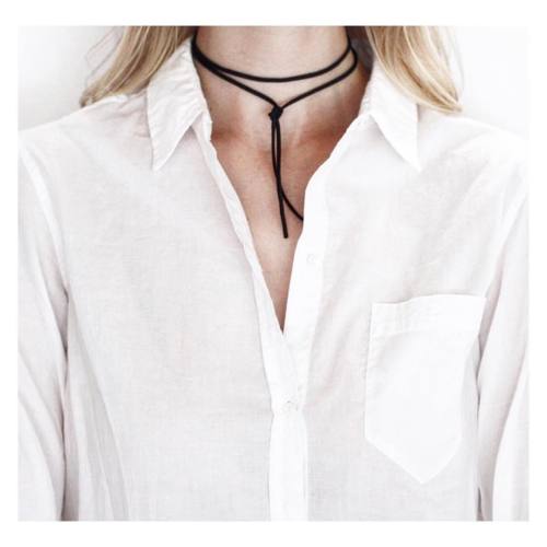 Simple and great #detailsSeen on @mija_mija#whiteshirt #basics #knottedleather #necklace #minima