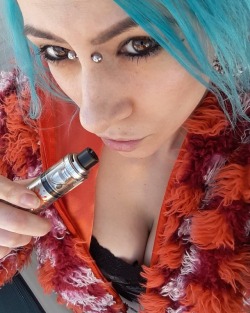 Nothin like these other mutherfuckers i could make you rich&hellip;. #lilpeep #canadianlady #piercedgirls #punkycolor #fuzzycoats #githgirlclic #emo #vaping # vapenation #piercedgirls #metalasfuck #altmodel