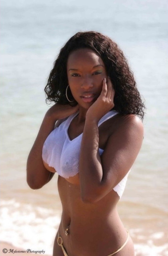 crusher007:  Wet tee's👀👏👏