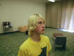 Sans-Soleil:  Elephant (Dir. Gus Van Sant — 2003) 