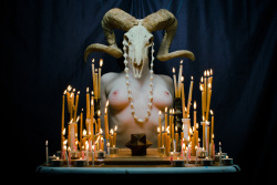 paganaltarovsex:  Pagan Altar Ov Sex