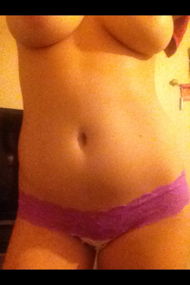 itsmeasheee:  I’m gunna post all day 💋💋