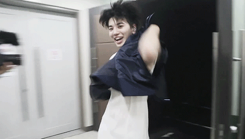  Someone being really excited ;w; (please listen to do this too) 
