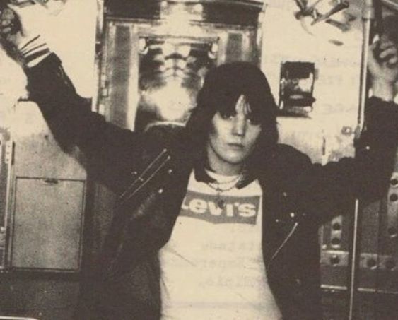 junkiegeorge:  Joanie