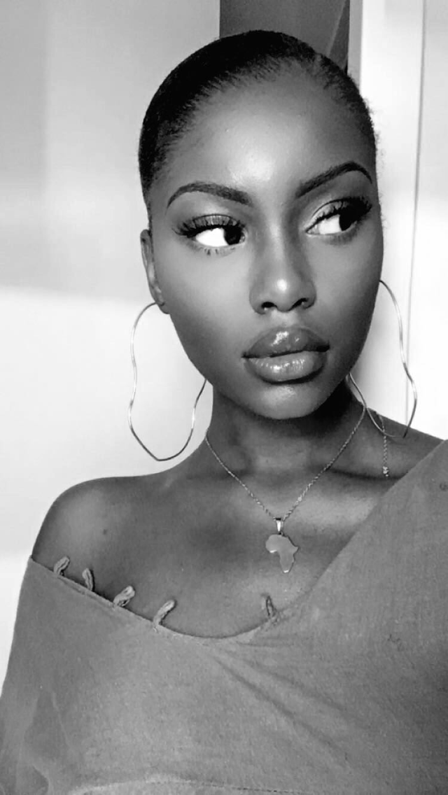 winefinedarkchicks:  ig: @pearlpaulao 🇬🇭