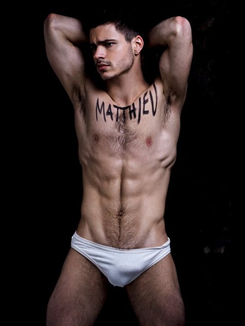 malebodyperfection:  Matthieu Charneau 