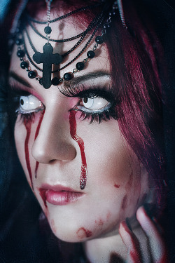 gothic-culture:  model Mysteria Violent photo by Alice IvyAsh