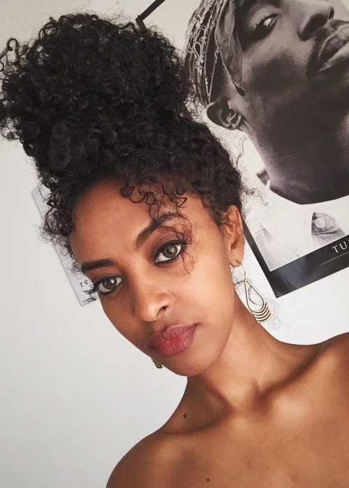 thatgirlsalina:  B L A C K O U T   a little nervous about this but s/o to melanin and god for the melanin  Gorgeous