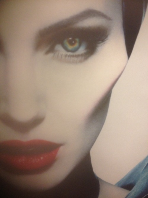 journeyofalesbian:  I need to see this movie.