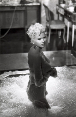 visualobscurity:  Jayne Mansfield  Law and