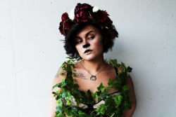 malefactum:  sarcasticalpha:  A while ago I asked ideas for different looks and my friend tombydand suggested that I would do a Dryad look (Dryad is a tree nymph or female tree spirit,) and I decided to put my own little mix in it since I had made these