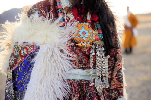 Can you tell that I&rsquo;m obsessed with this #ladakhi wedding?! _ View more photos on #linkbio _ 