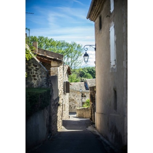 Memories Of Summer. #ardeche #summer #france #colors #street #sonyalpha7 #sony #minolta Https://www.instagram.com/p/BoGWyb9lnGq/?utm_source=ig_tumblr_share&igshid=1scvokgyievx8
