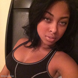 Allthickwomen:  Nikayla Sherón