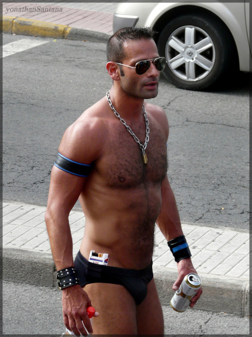 Follow my two hairy men blogs: http://sambrcln.tumblr.com http://hairysex.tumblr.com