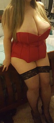 hmcouple:  As promised here is the rest of the pics from last night’s fun Mrs wearing one of her new outfits and those heels Mr loves her in ;) hope everyone’s having a great Saturday ;). Mr &amp; Mrs