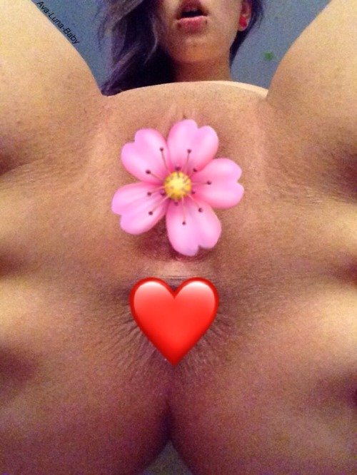 ava-luna-baby: I actually really like this picture, uncensored is on my private snap!!! do not dele
