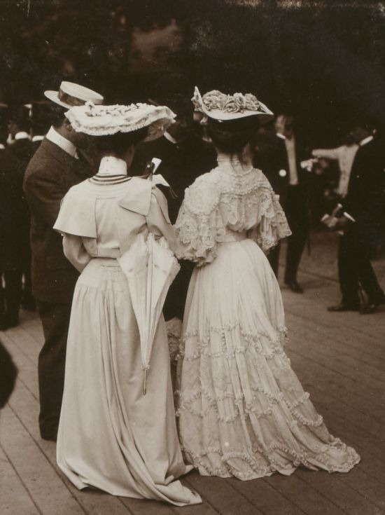 antique-royals:France ,1900