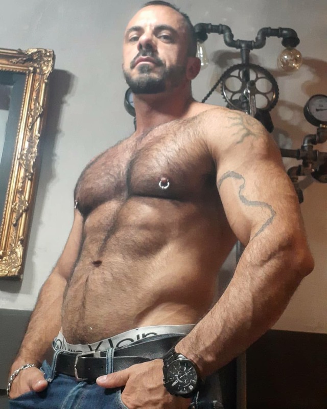 bigsexymenjp86:Guto Siqueira