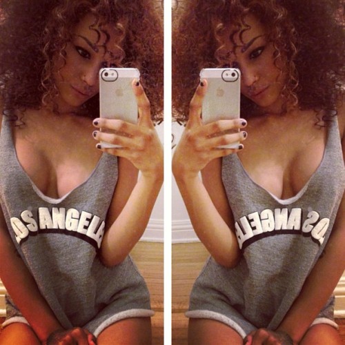 shesbombb:  @d0llywood bad ass 