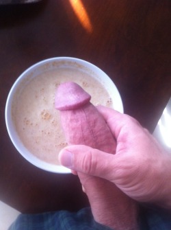 cumfood:  My oatmeal needed some sweetener! 