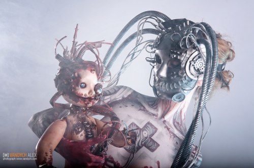 groteleur:  Best Fictional Robots of All Time >