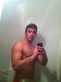 instaguys:  Guys with iPhones Source: gwip.me