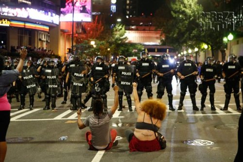 actjustly:9/21/16 - 10:45 PMAs protests continue in Charlotte after the murder of Keith Lamont Scott