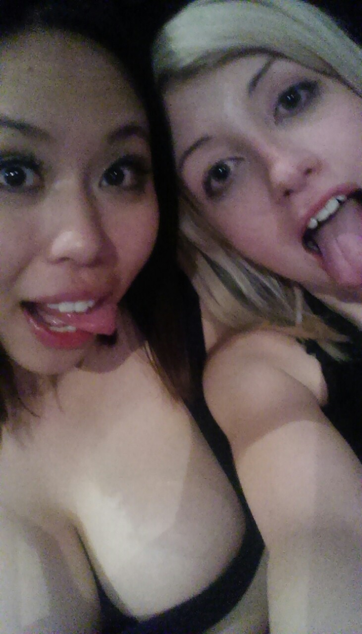 tigerrjuggs:  cherrythedoll:  mmm dirty party ^_^  Slutty maiko x