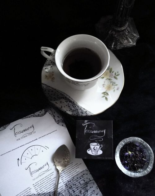 Let me present you my latest magick kit: ! The art of tea leaves reading​ -​ also known as tasseogra