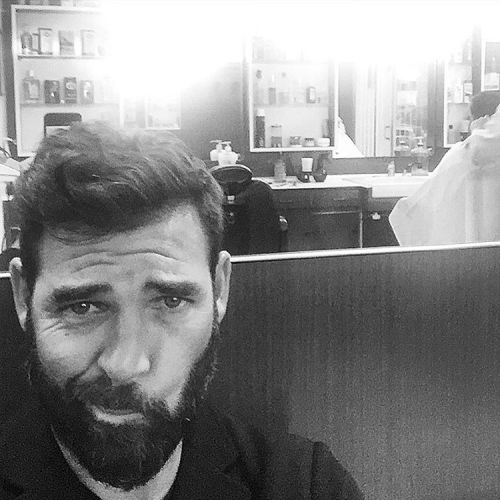 #waiting #barber #barbershop #oldschool #beardcut #vsco (presso Pizza Vesuvio)