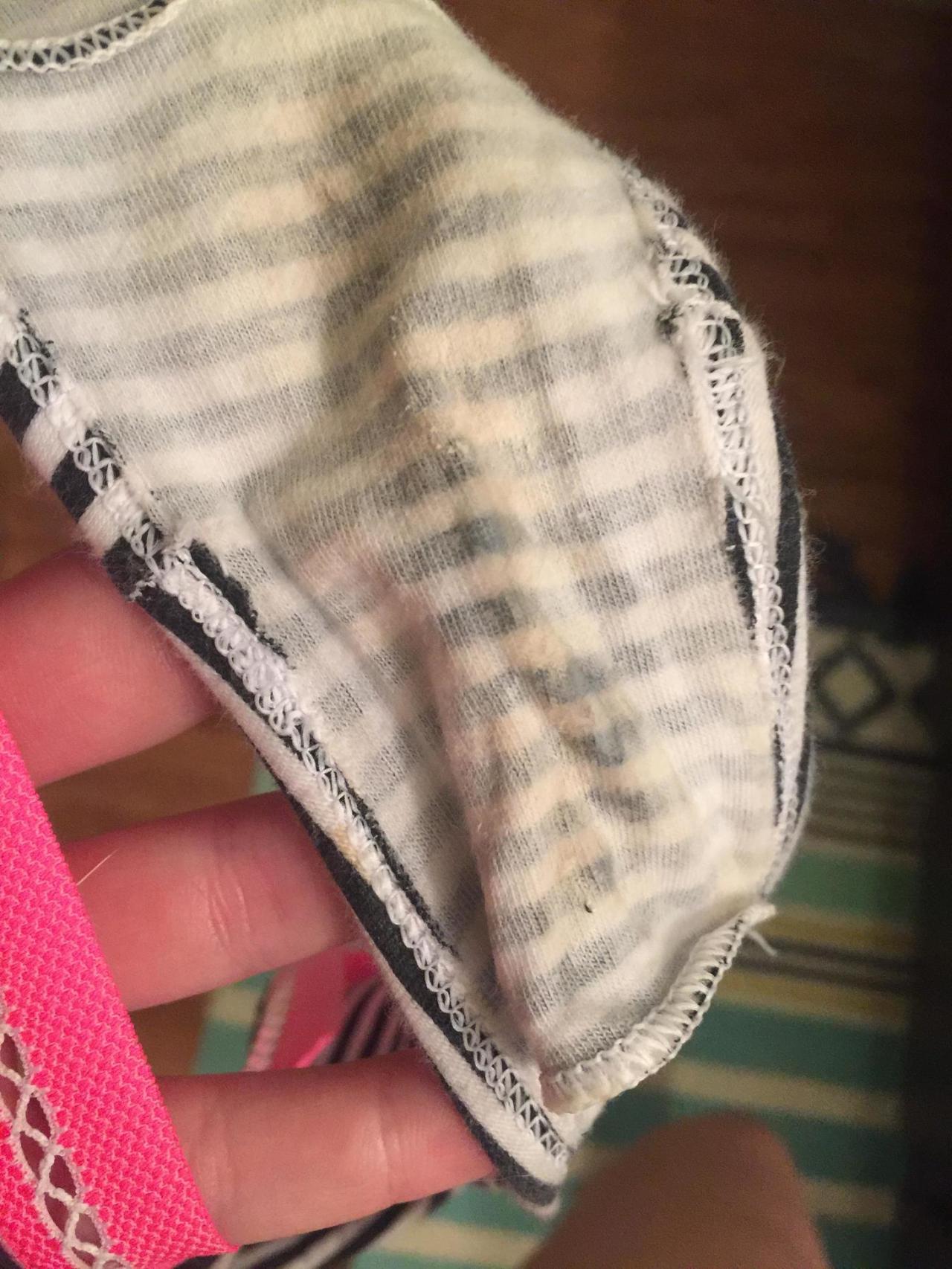 scentofpanties:  (via [Selling][USA][23] Sweaty and wet panties from VS Pink, sweet