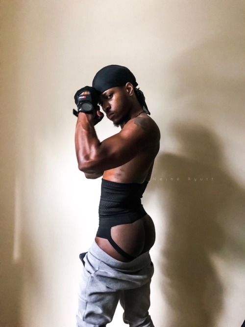 bamchu: nejhe:   GET WITH THE MOVEMENT!  IG @NejheRyutt (Personal)🔥      @Rebel.Nation (Photography)📸  Snapchat: TheeKingRebel 👌🏾 Twitter.   @NejheRyutt 🐥   Bae 