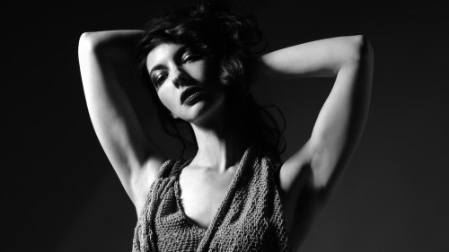 Porn photo peepingtom:  Chrysta Bell