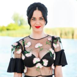 celebdish:  Katy Perry http://celebdish.tumblr.com