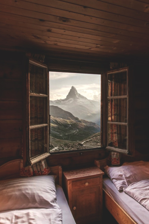 lsleofskye:Who would like to stay here for one night? | swisskyLocation: Matterhorn, Zermatt, Switze