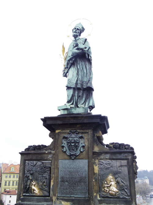 My trip to Prague Mar/15 Karlův most　-Charles bridge/カレル橋-You cannot help taking pictures of this br