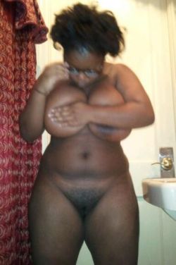 bbwcum:  Ebony thickness. &lt;3 