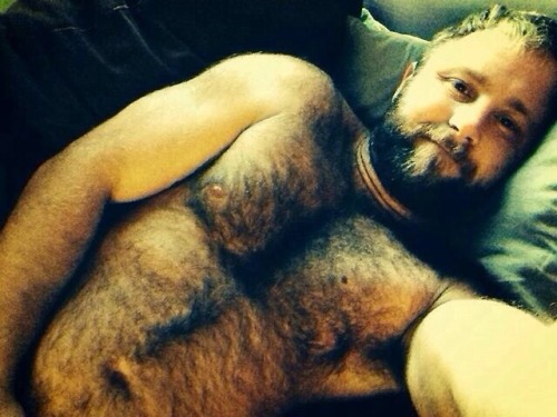 electricunderwear:     ossito45:  chubadmirer:  Chubs y Algo Más…  OMG         