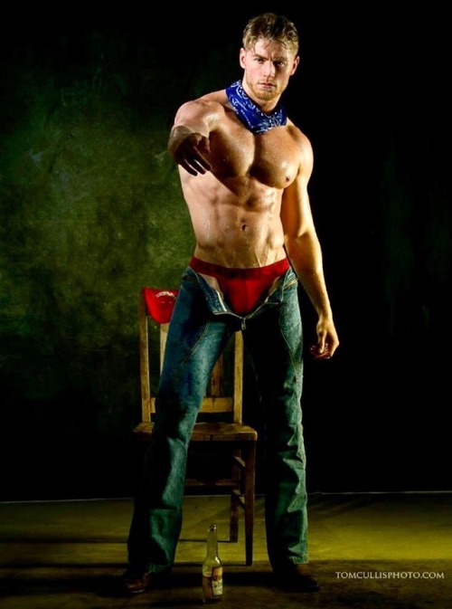 nickfolio:Patrick Henning by Tom Cullis