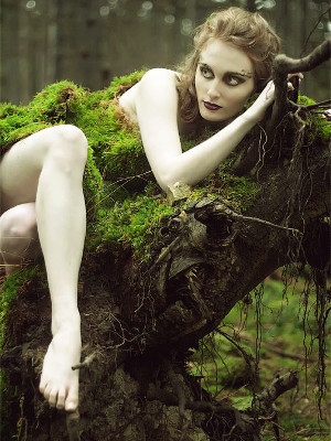 wlnterwonderland:  Dryads In Greek mythology, a dryad is a tree nymph, or a tree