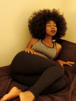 afrocentricmisfit:  she is a magic woman. brown skin. 