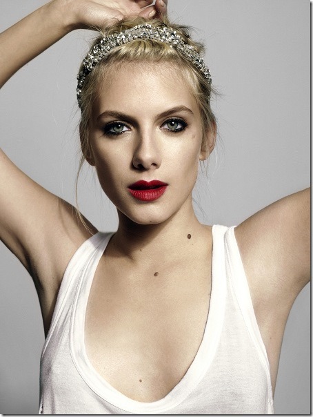 cloudyblueyes:  Woman Crush Wednesday: Melanie Laurent, the French actress from Beginners, Inglorious Basterds, Now You See Me, Dikkenek, Jusqu’a toi, The Concert, The Day I Saw Your Heart, (Et Soudain tout le monde me manque)…