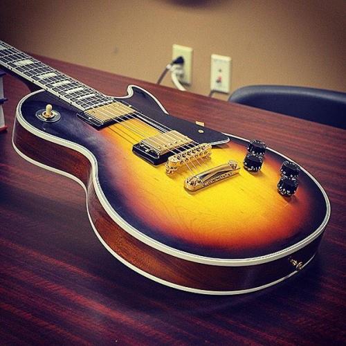 gibsonguitarsg:  Les Paul Custom VOS in Faded Tobacco