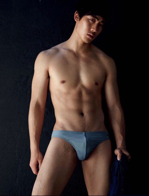 siamcuteboy:  Cute man.