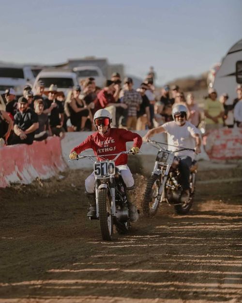 Photos by @cameron.allsop captured during @hellonwheelsmc #dayinthedirt last weekend. Please keep Ja