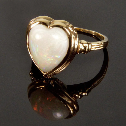 allaboutrings:14k Gold Opal Heart Ring