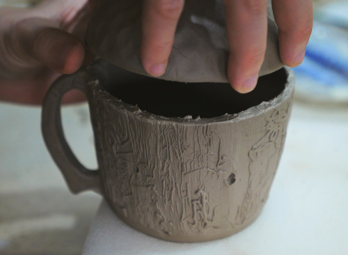 Mugs in progress, doing a collab with some woodborer bugs ☕If you want notifications and previews fo