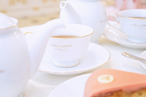 joli-boudoir: The pretty Marie-Antoinette tea room ~ My photos, please give credits ~ See more on my