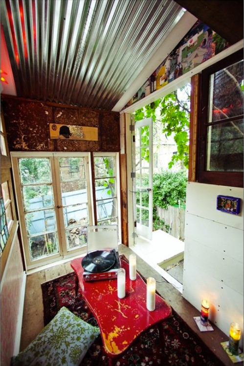 A Treehouse in Brooklyn. A 40-square-foot waterproof and airtight urban treehouse built by